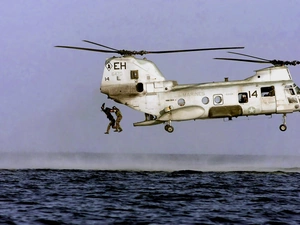 Boeing-Vertol, Sea Knight, Landing troops, CH-46